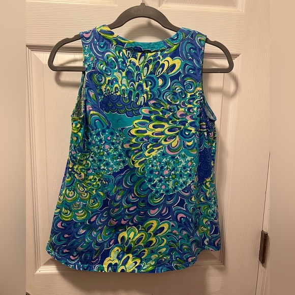 🌺 LILLY PULITZER - Essie Top - Sea Blue Lilly’s Lagoon - Women’s Size M - EUC - Picture 3 of 4